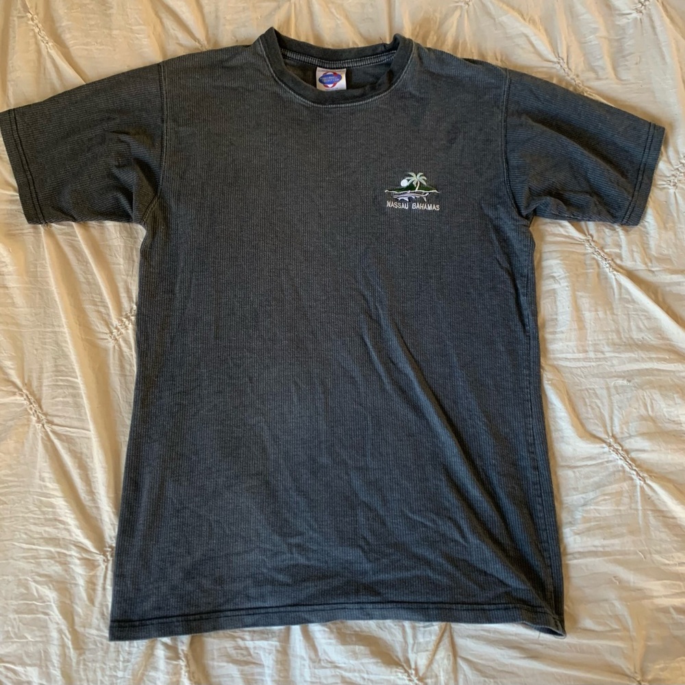 Nassau Bahamas embroidered tee shirt, men’s medium